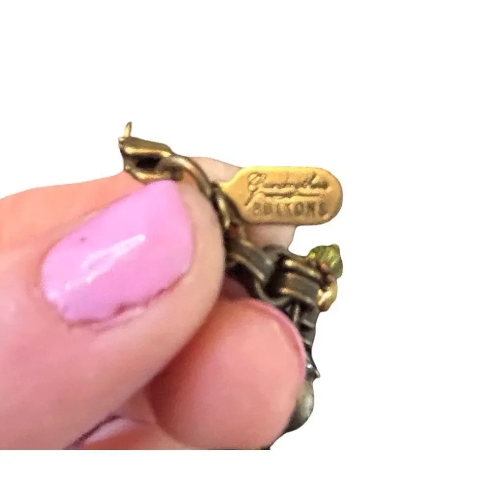 Grandmothers Buttons beautiful antique